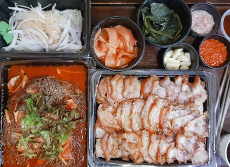 부산오돌족발 이미지
