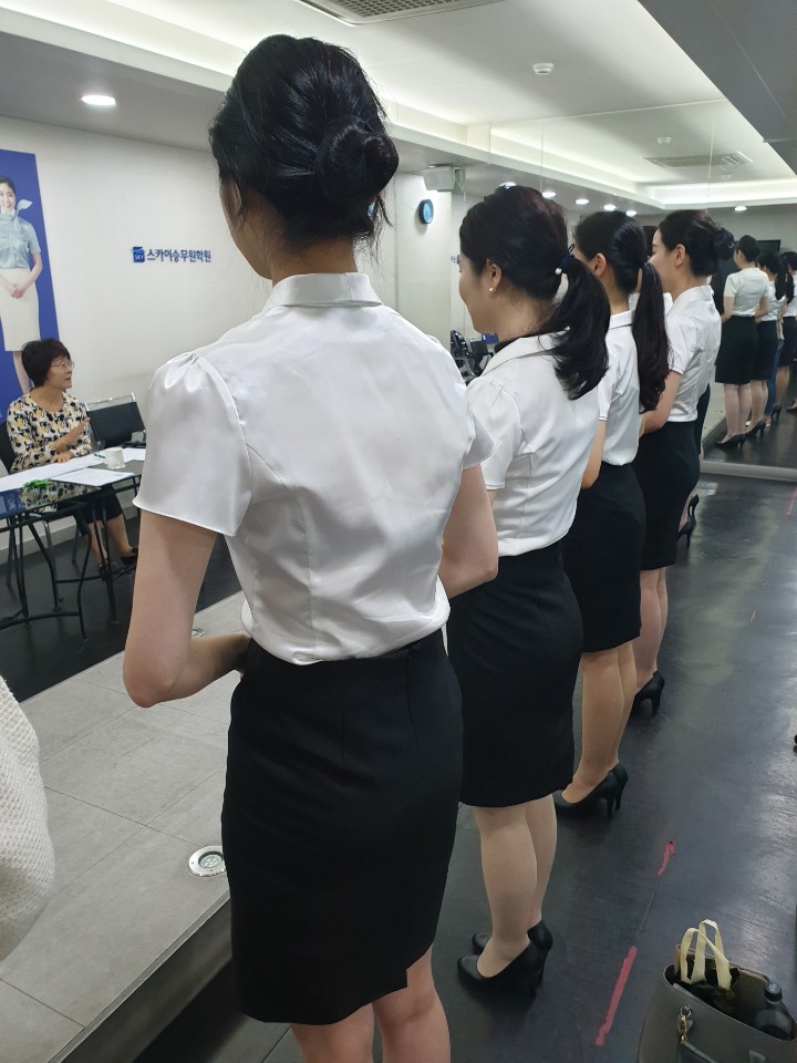승무원 이미지