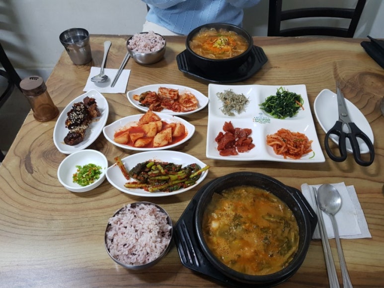 예담 소고기국밥 이미지
