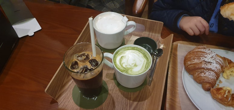 플로라베이커리 이미지