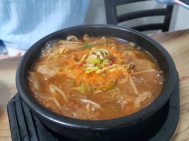 예담 소고기국밥 이미지