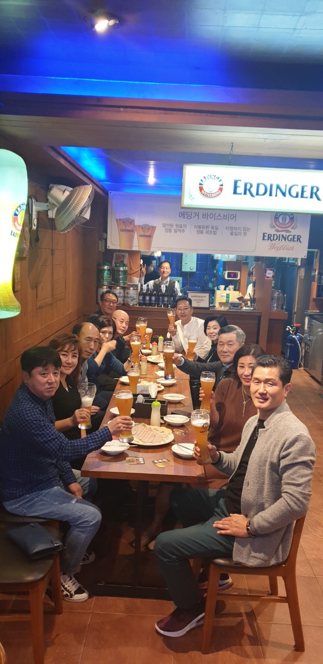 엉클조쏘세지하우스 이미지
