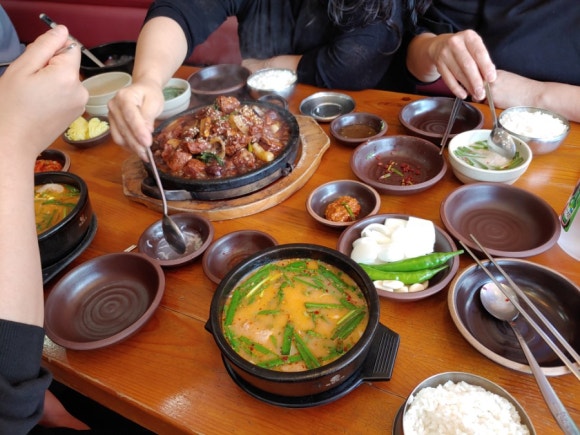 통큰감자탕보쌈앤국밥 이미지