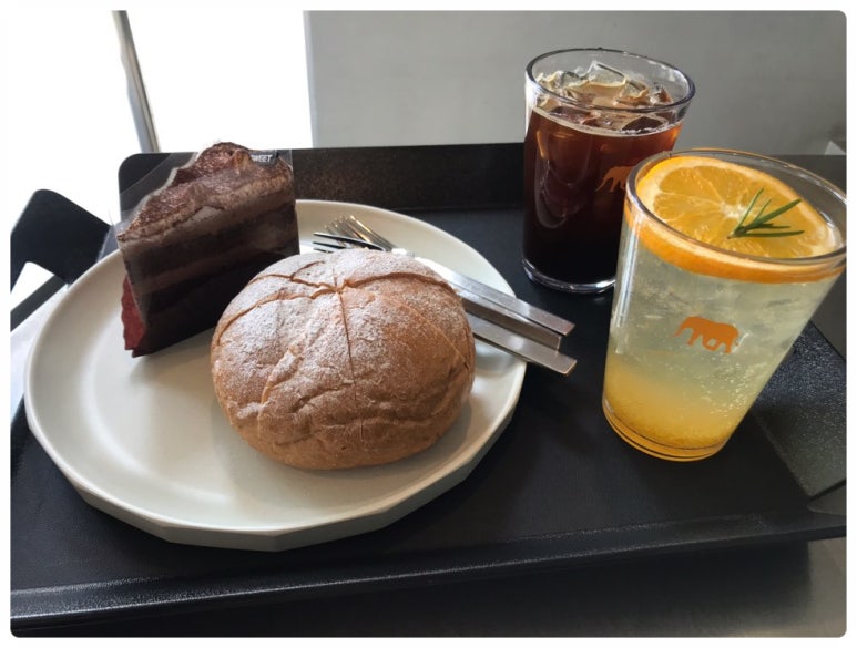 유카페 이미지