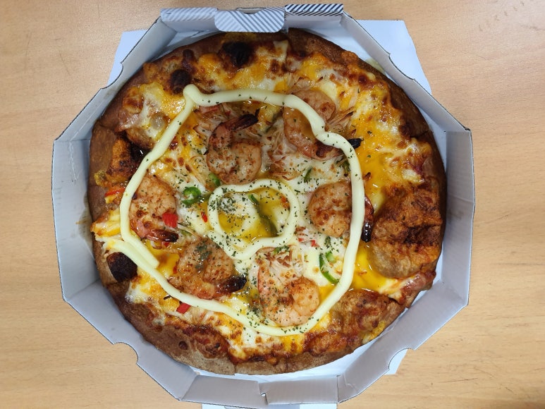 반반치킨피자 이미지