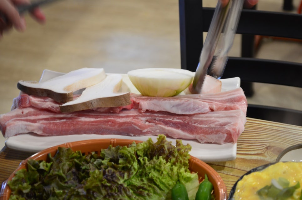 월수금 통돼지 김치찌개 이미지