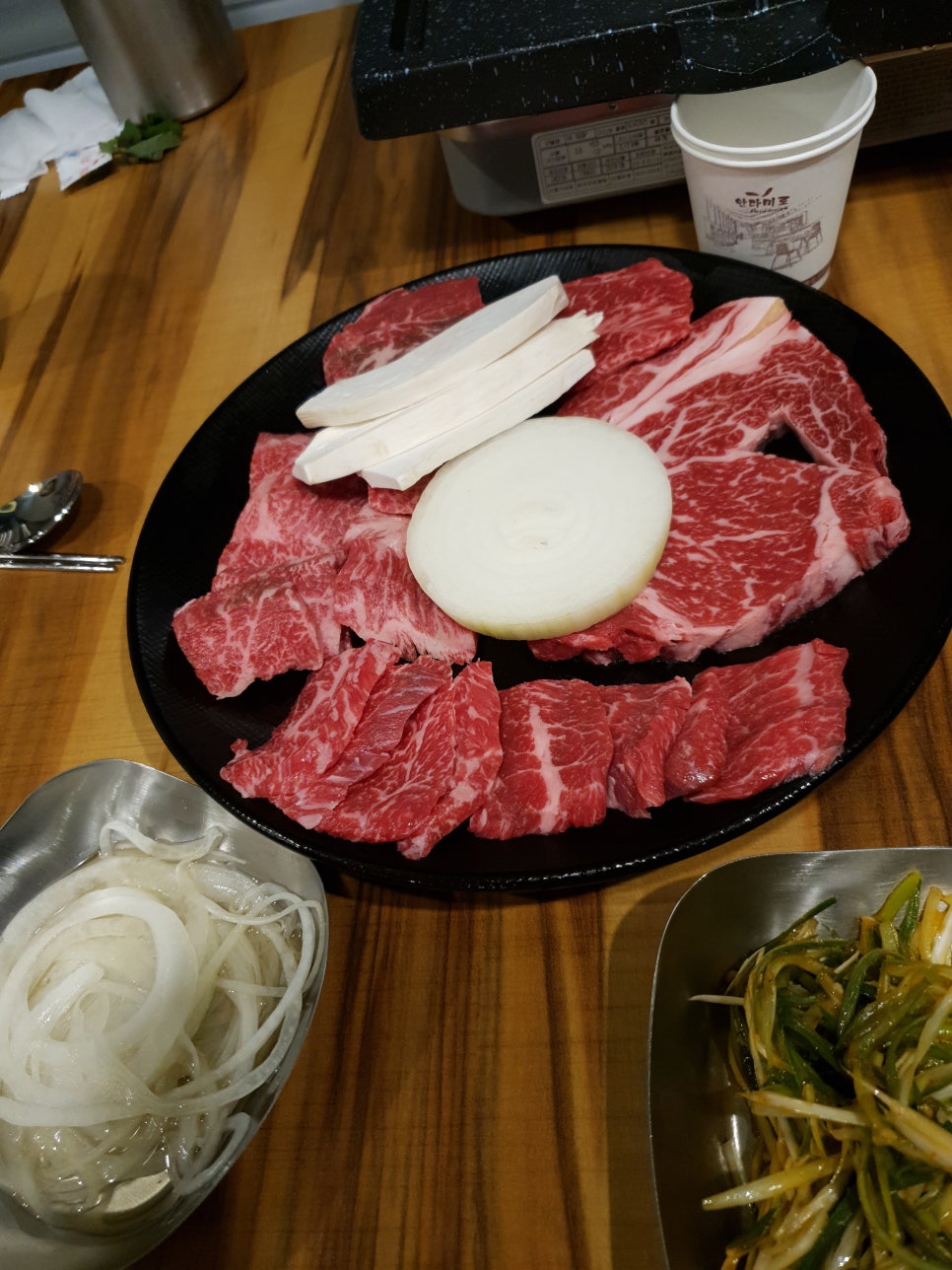 육브로 이미지