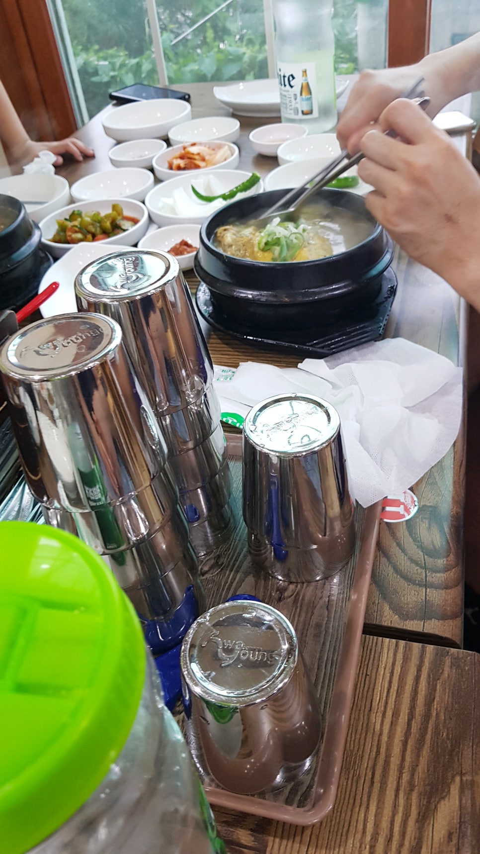 초석잠상황버섯삼계탕 이미지
