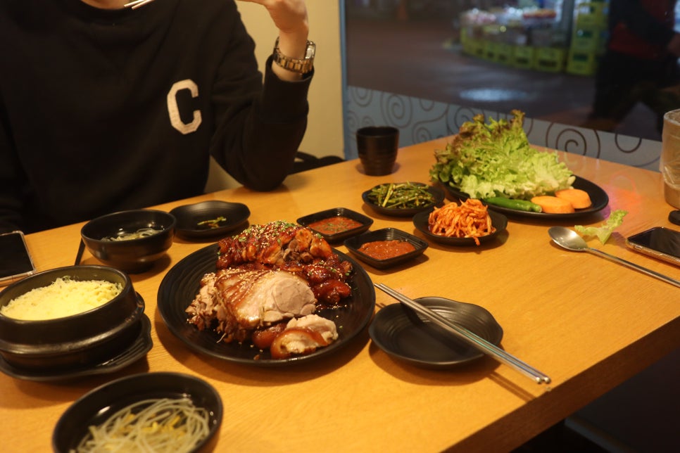 창대 매운족발 이미지