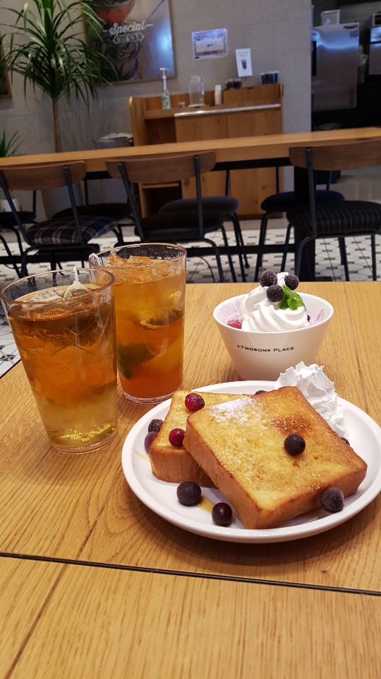투썸 플레이스 의왕서해그랑블점 이미지