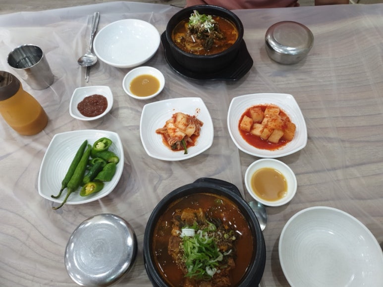 큰손뼈다귀감자탕 이미지