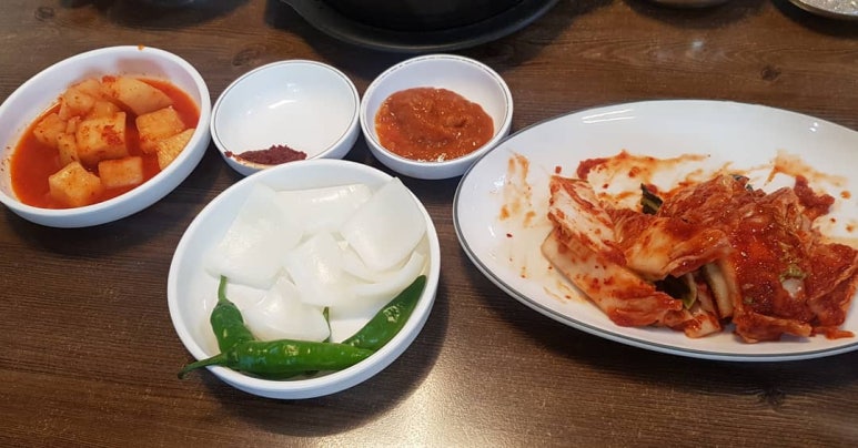 동바리식당 이미지