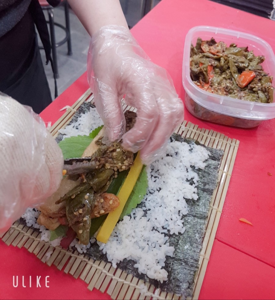 뚱뚱이김밥 이미지
