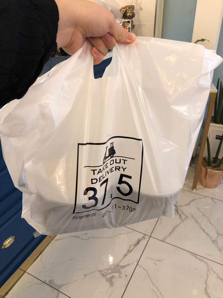 삼십칠점오 대표 사진
