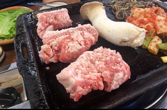우돈한쌈 이미지