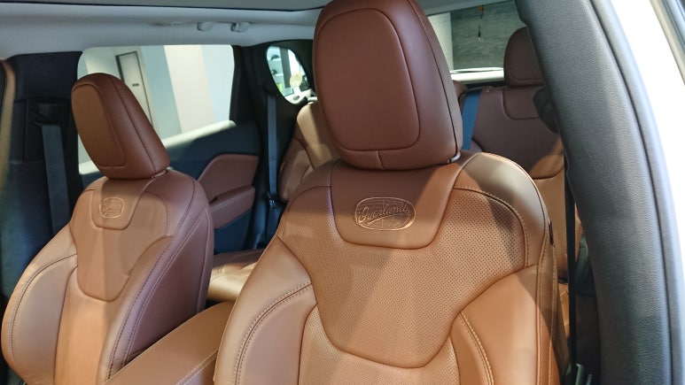 오버랜드JEEP 이미지