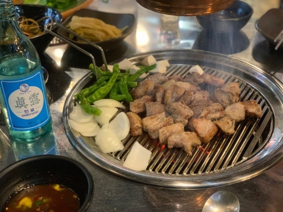돼지통 이미지