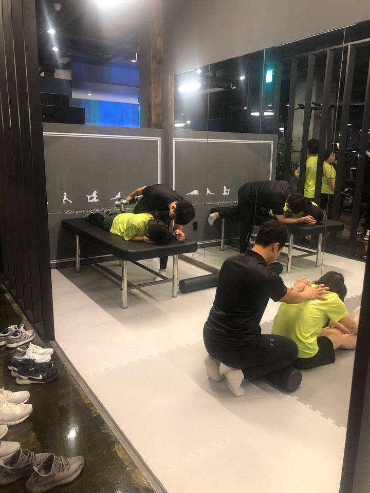 휘트니스휴 이미지