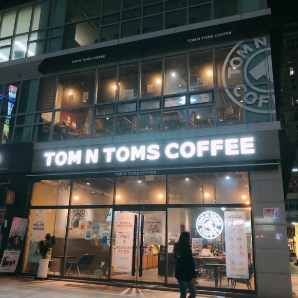 탐앤탐스광교역경기대점 이미지