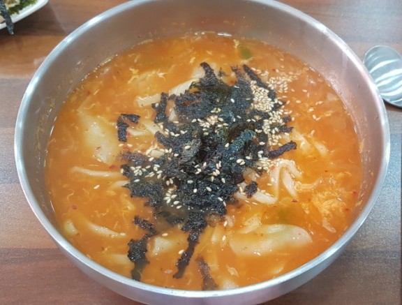 운중동멸치국수 이미지