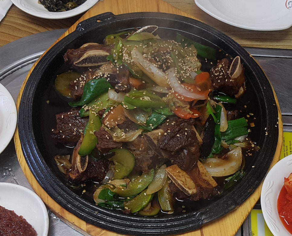 밀림식당 이미지