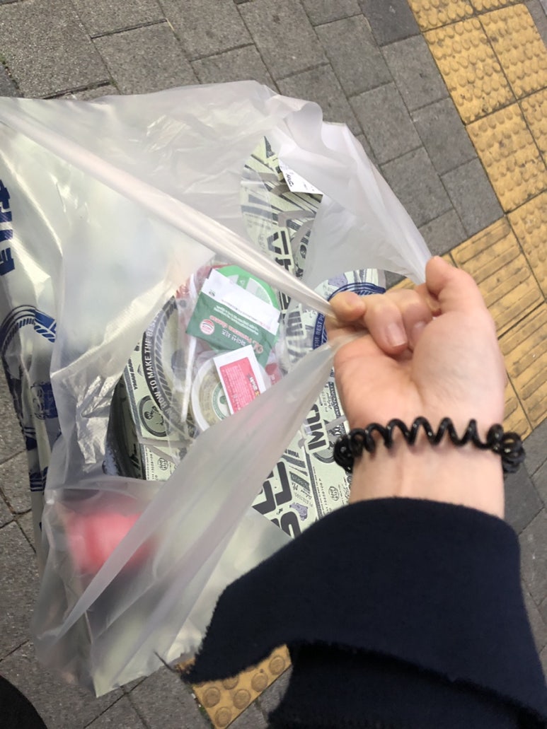 청년피자수유 이미지