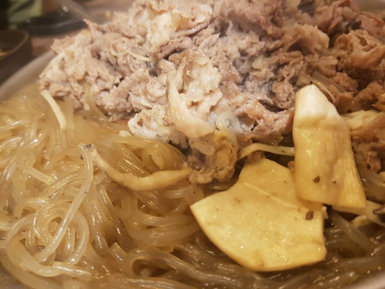 술과 담소 이미지