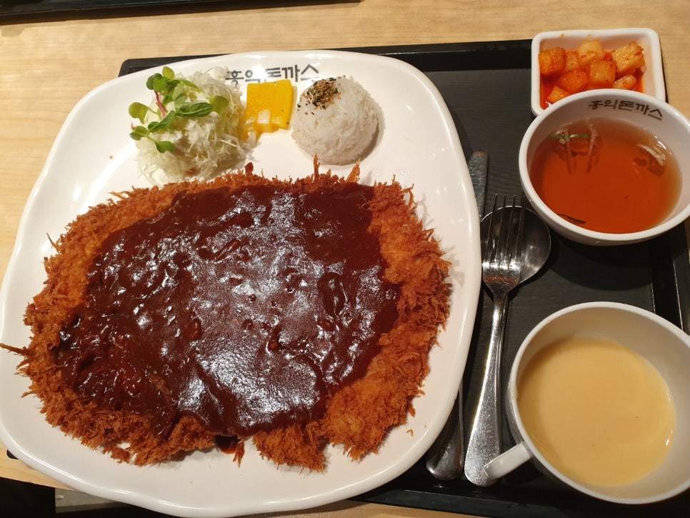 홍익돈까스 서산점 이미지