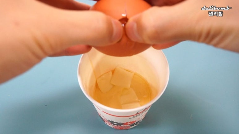 계란빵 만들기] 집에 핫케이크 가루가 있다?! 이글을 누릅니다! 전자레인지로 만드는 초간단 계란빵! | 인스티즈