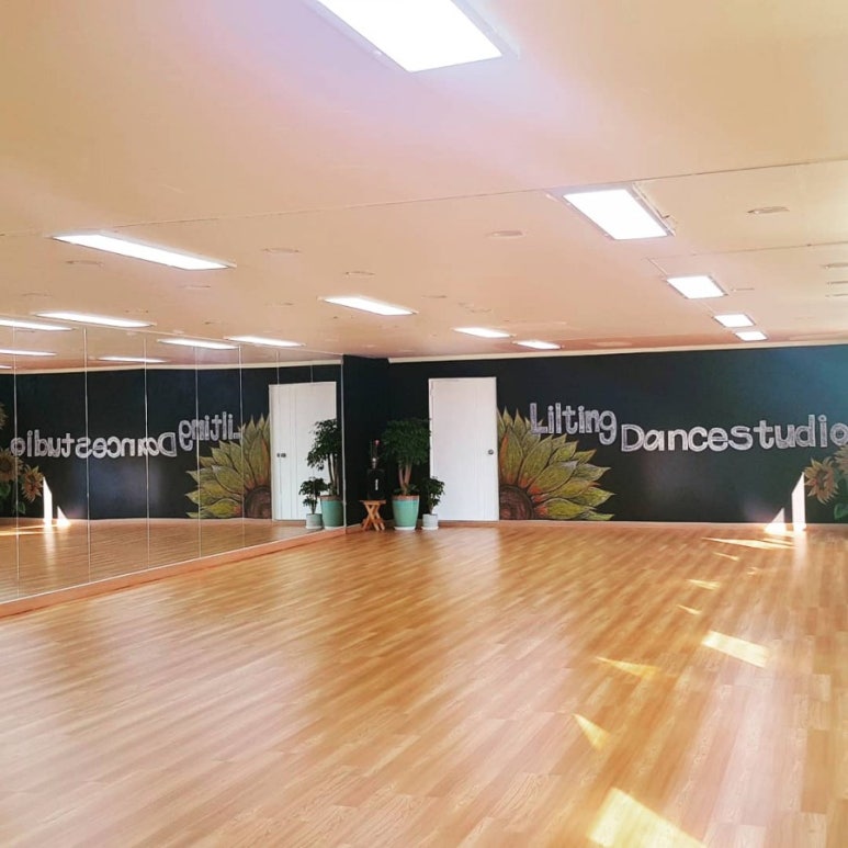 릴팅댄스스튜디오학원 이미지
