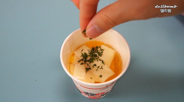 계란빵 만들기] 집에 핫케이크 가루가 있다?! 이글을 누릅니다! 전자레인지로 만드는 초간단 계란빵! | 인스티즈