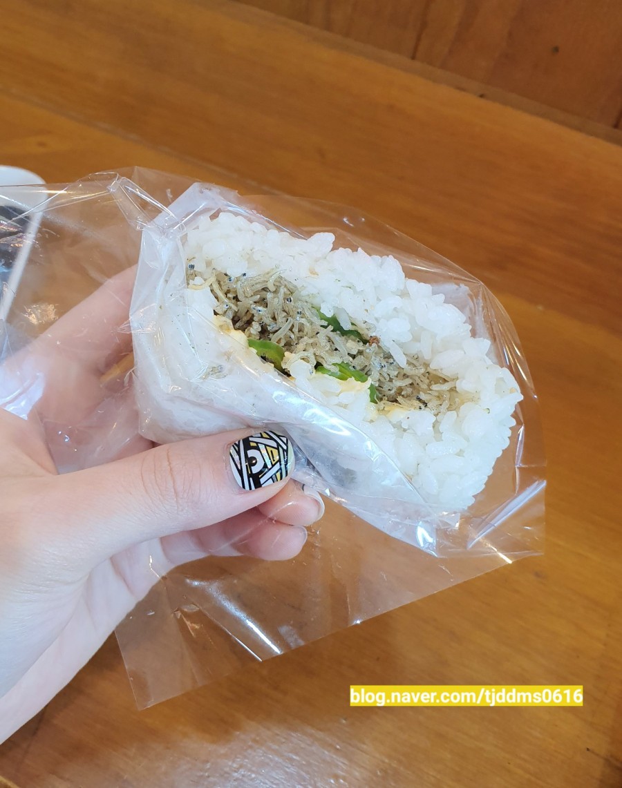 늘찬오니기리&커피 이미지