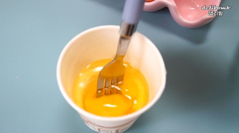 계란빵 만들기] 집에 핫케이크 가루가 있다?! 이글을 누릅니다! 전자레인지로 만드는 초간단 계란빵! | 인스티즈