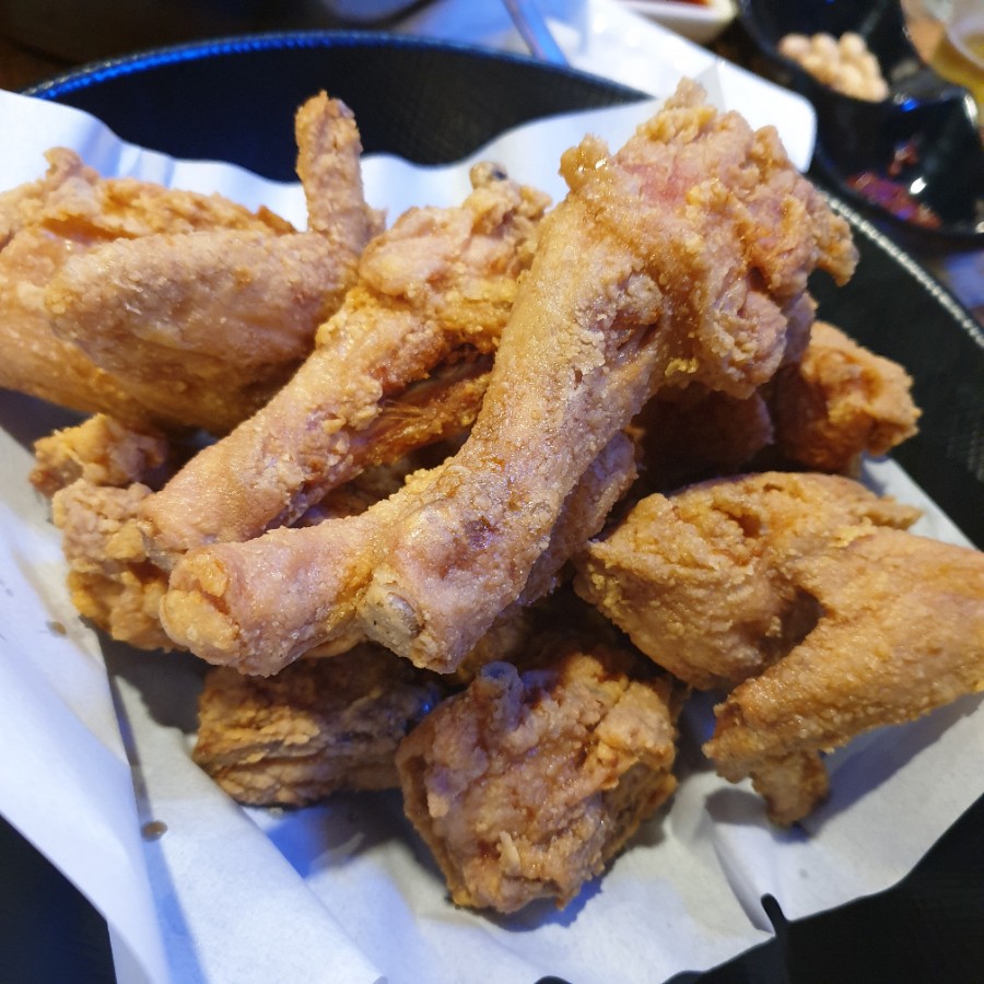 밤푸스치킨 이미지