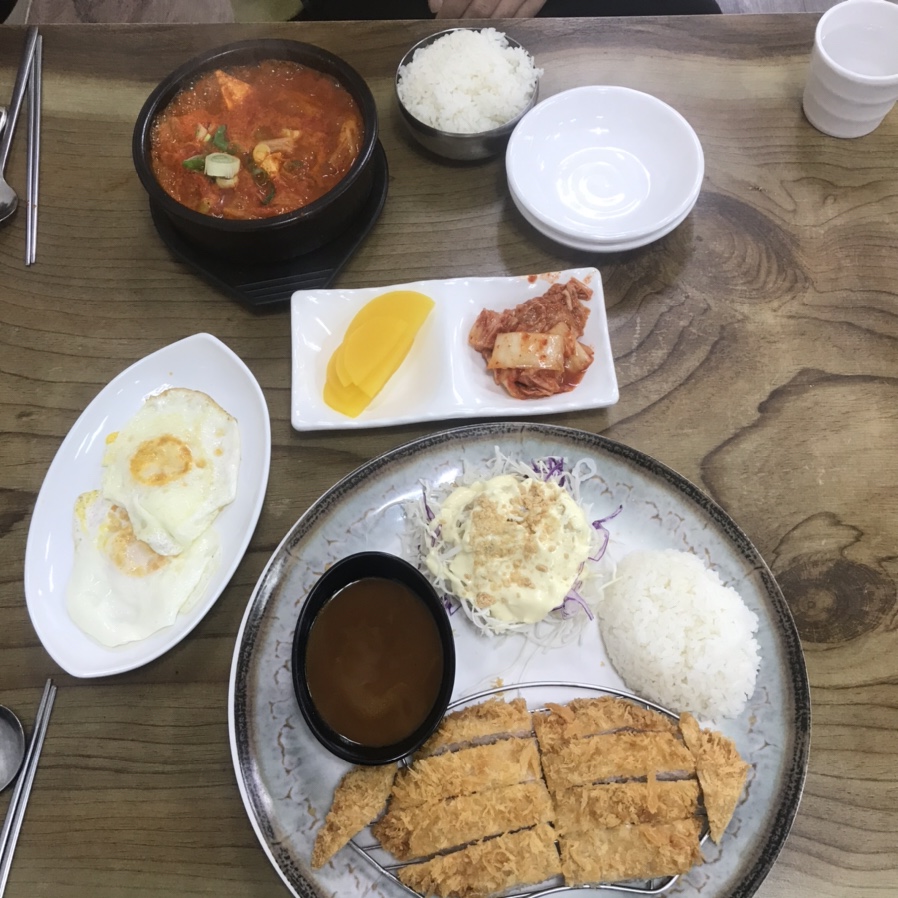 김밥앤돈까스 이미지