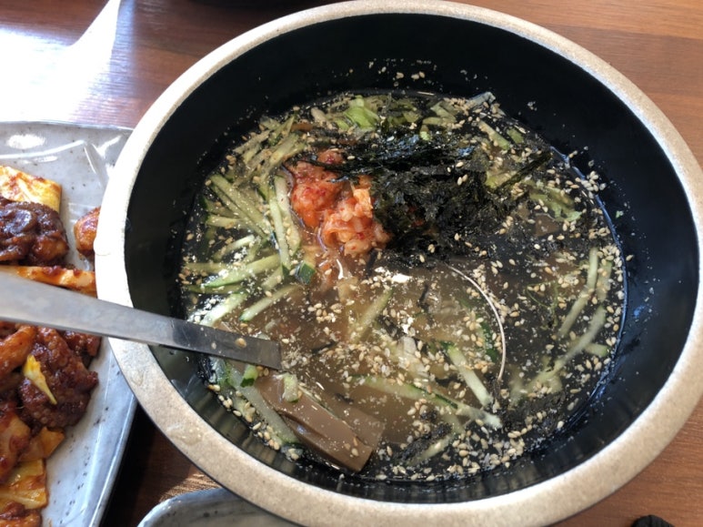 홍기와쭈꾸미 이미지