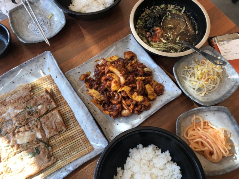 홍기와쭈꾸미 이미지