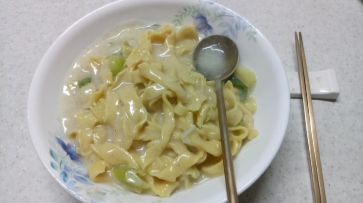 칼국수먹는날 이미지