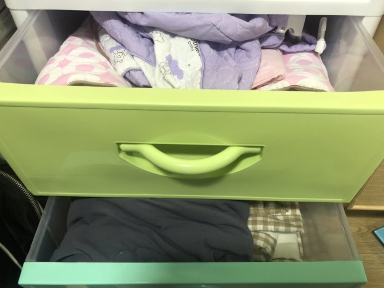 자두옷장 이미지