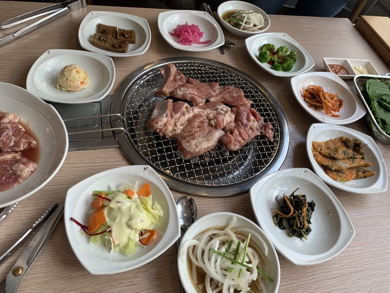 잔칫집 사진 2