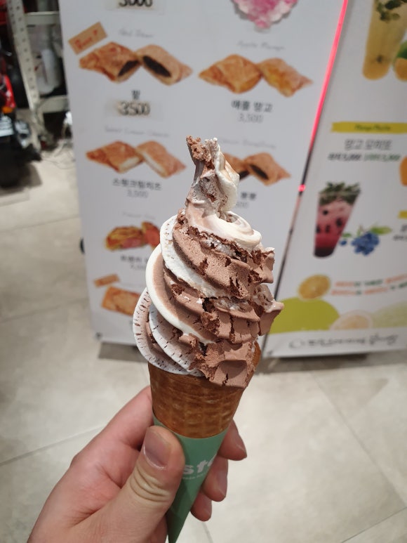 프랑스에다녀온붕어빵커피 이미지