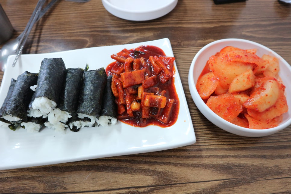 순수김밥&국시 이미지