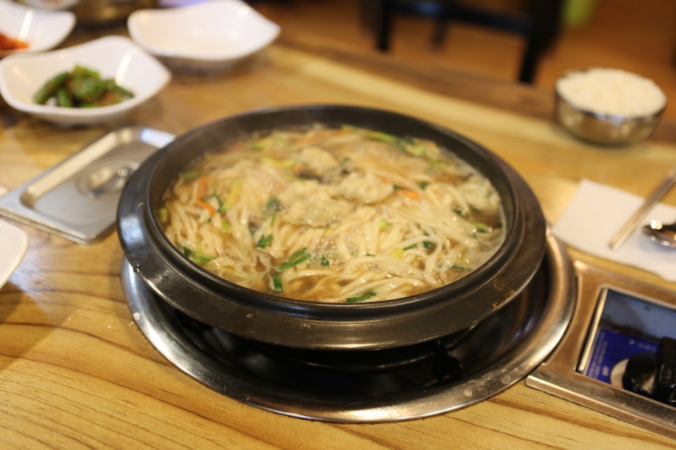 오늘은능이칼국수 이미지