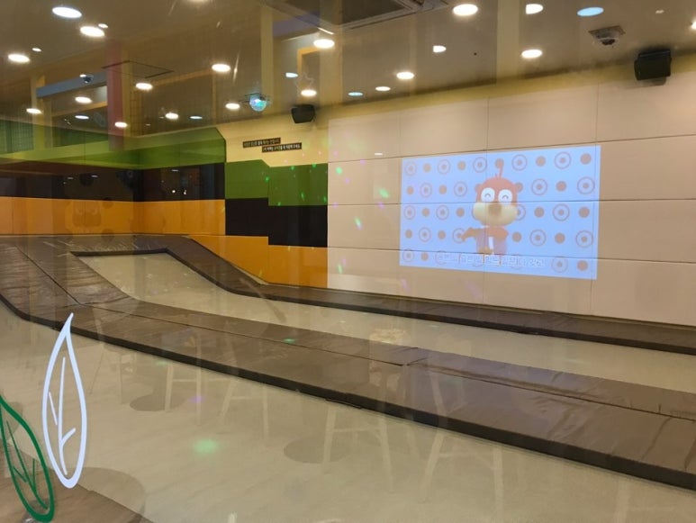 함께 신나는 카페 이미지