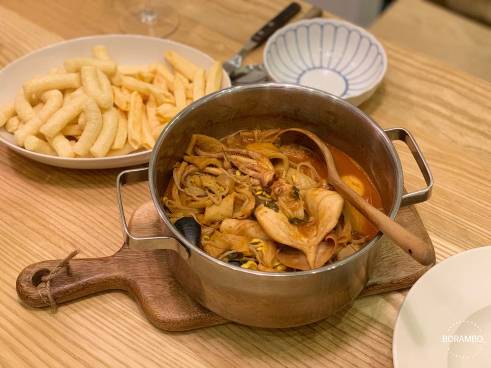 욱이네떡볶이 이미지