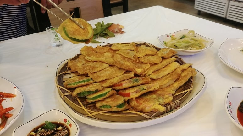 모둠전이있는주막 이미지