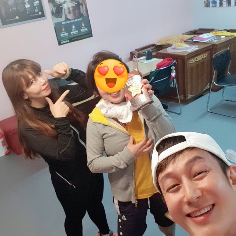 점핑홀릭 이미지