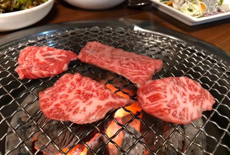 투뿔한우 이미지