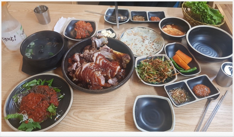 먹는족족 이미지
