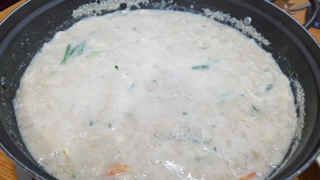 신촌손칼국수 이미지